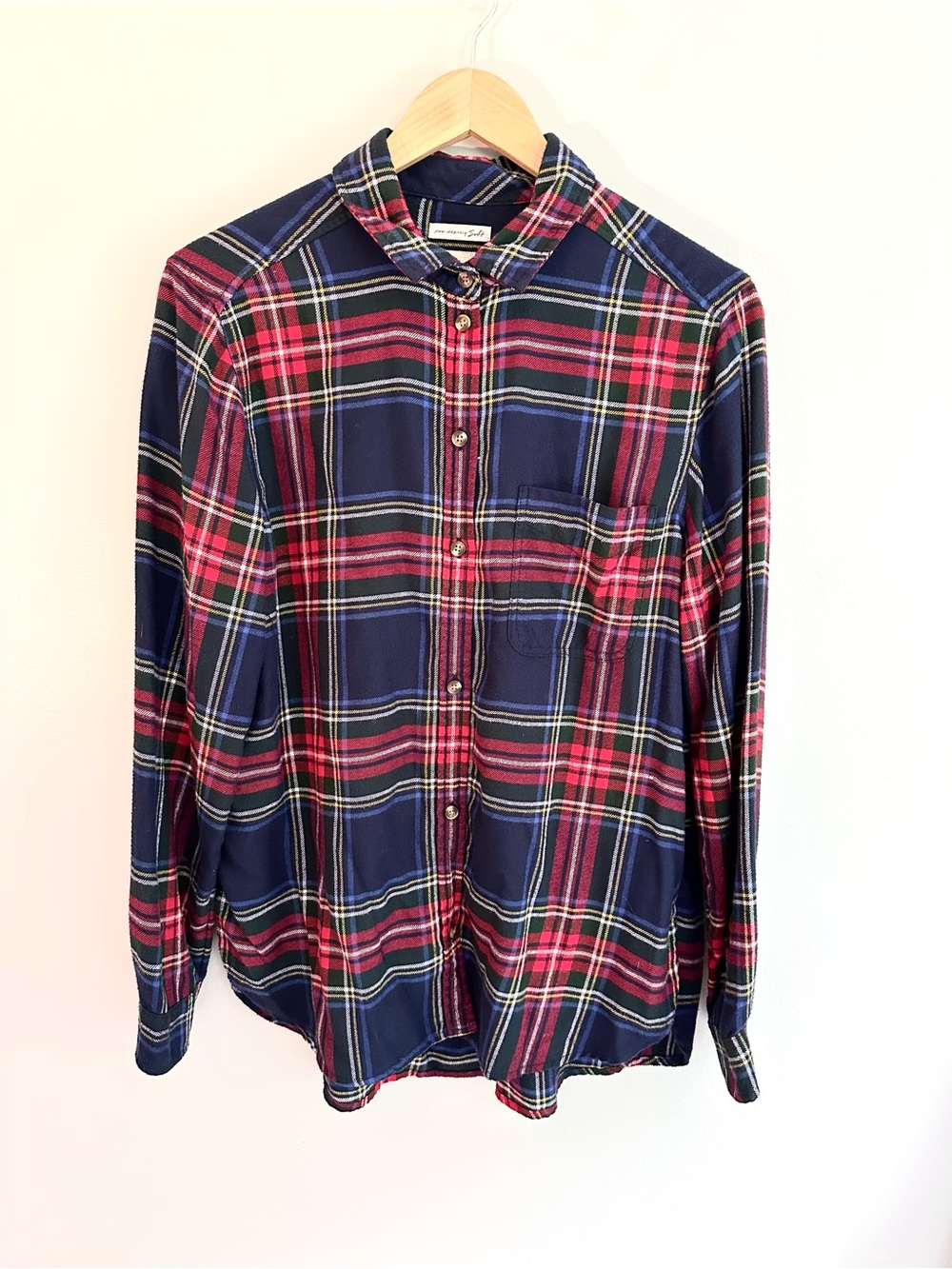 American Eagle Outfitters Navy and Red Plaid Button-Down Shirt
